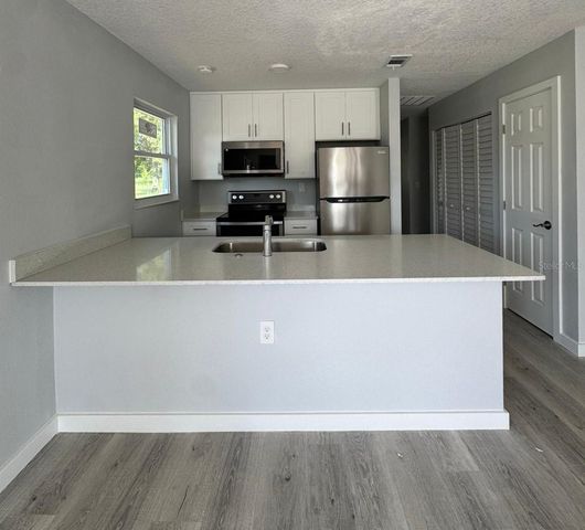 32 SPRING LOOP CIRCLE, Ocala, FL 34472