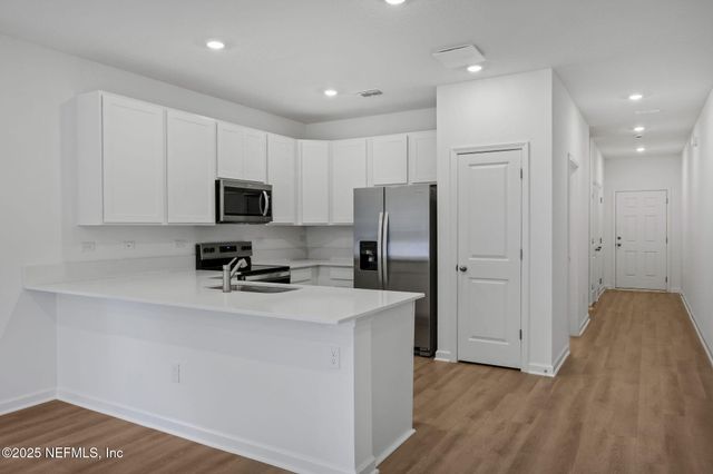 745 SAILOR GROVE Lane, Jacksonville, FL 32221