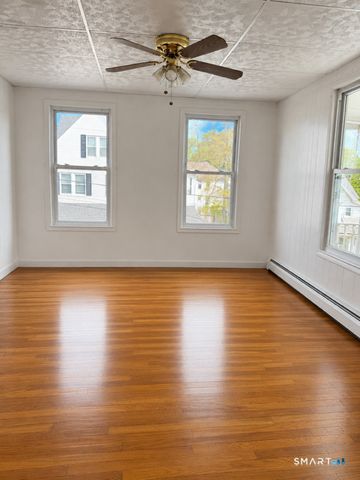 95 Sunnyside Avenue, Waterbury, CT 06708