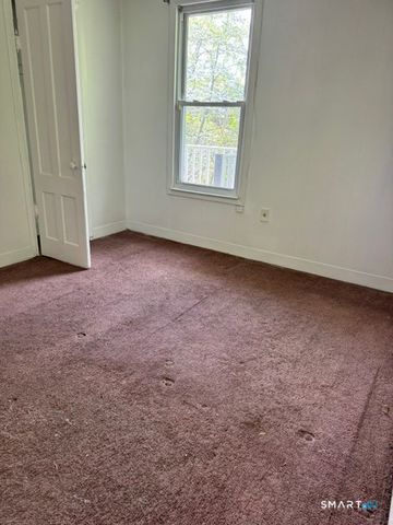 95 Sunnyside Avenue, Waterbury, CT 06708