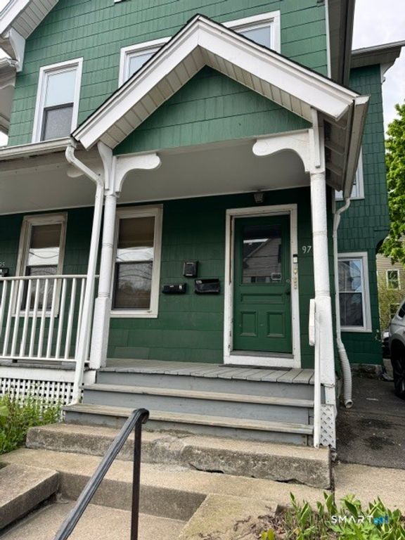 95 Sunnyside Avenue, Waterbury, CT 06708
