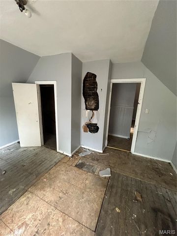2126 Erick Avenue, St Louis, MO 63121