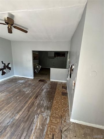 2126 Erick Avenue, St Louis, MO 63121