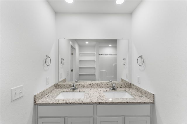 106 NW Pinwheel Street, Gentry, AR 72734