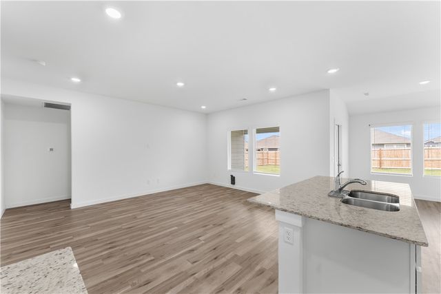 106 NW Pinwheel Street, Gentry, AR 72734