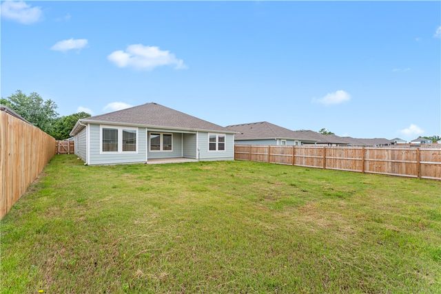 106 NW Pinwheel Street, Gentry, AR 72734