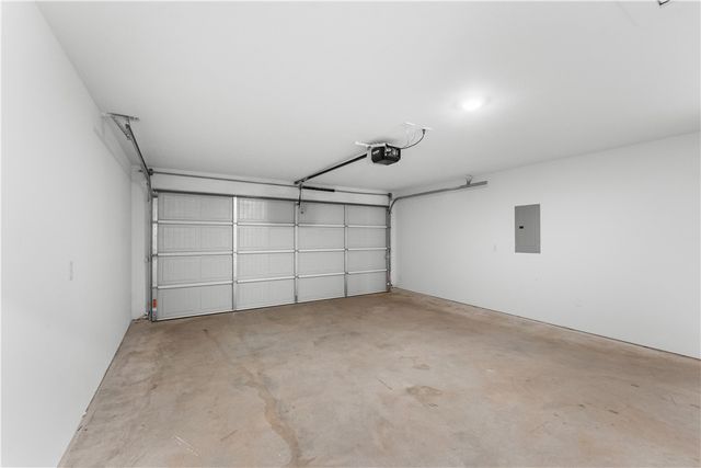 106 NW Pinwheel Street, Gentry, AR 72734