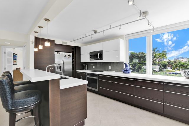 550 S Ocean Boulevard 207, Boca Raton, FL 33432
