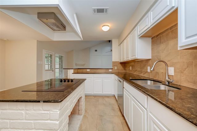 1022 Hidden Canyon Road, Katy, TX 77450