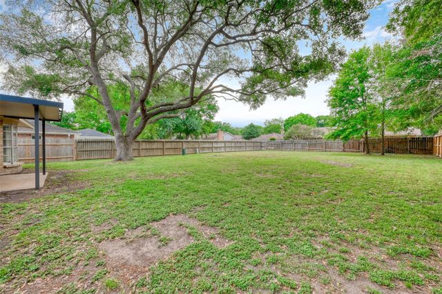 1022 Hidden Canyon Road, Katy, TX 77450