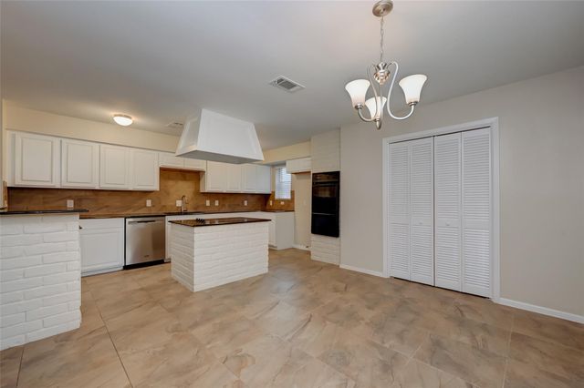 1022 Hidden Canyon Road, Katy, TX 77450