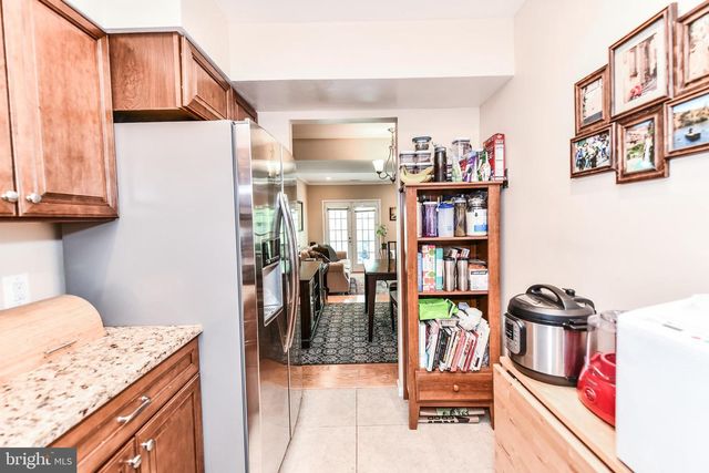 2911-D S WOODSTOCK ST #4, Arlington, VA 22206