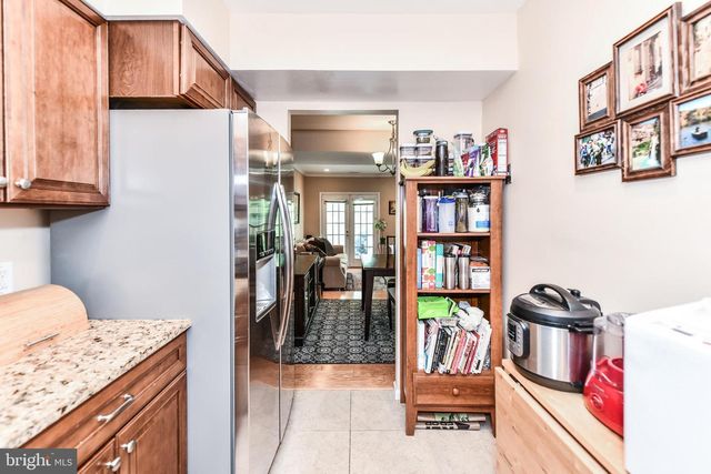 2911-D S WOODSTOCK ST #4, Arlington, VA 22206
