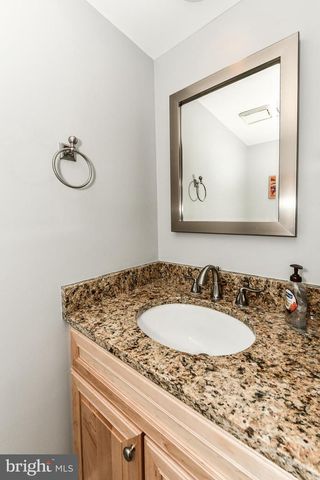 2911-D S WOODSTOCK ST #4, Arlington, VA 22206