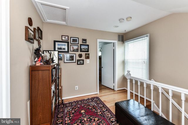 2911-D S WOODSTOCK ST #4, Arlington, VA 22206