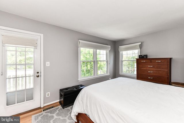 2911-D S WOODSTOCK ST #4, Arlington, VA 22206