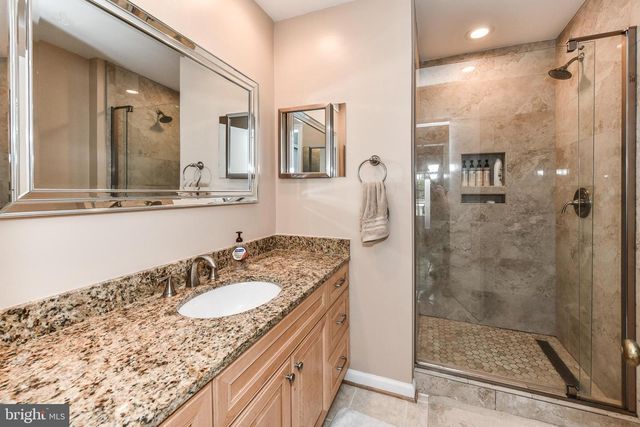 2911-D S WOODSTOCK ST #4, Arlington, VA 22206