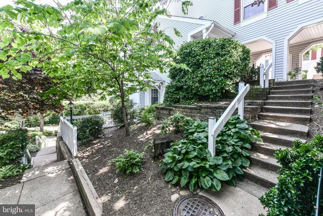 2911-D S WOODSTOCK ST #4, Arlington, VA 22206