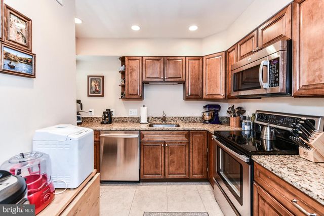 2911-D S WOODSTOCK ST #4, Arlington, VA 22206