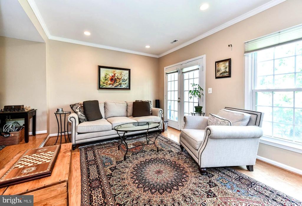 2911-D S WOODSTOCK ST #4, Arlington, VA 22206