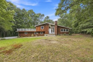 18 Munn Rd, Monson, MA 01057
