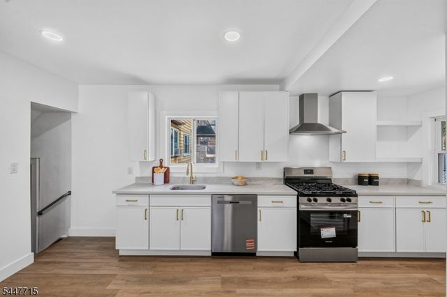 857 Livingston Rd, Elizabeth City, NJ 07208