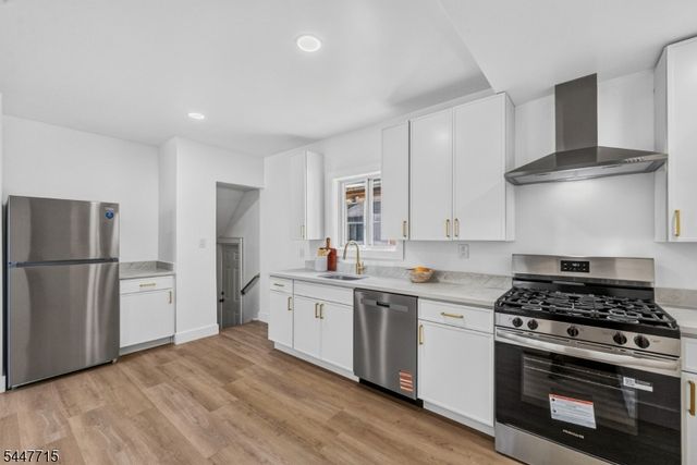 857 Livingston Rd, Elizabeth City, NJ 07208