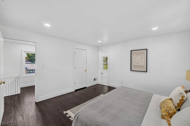 857 Livingston Rd, Elizabeth City, NJ 07208