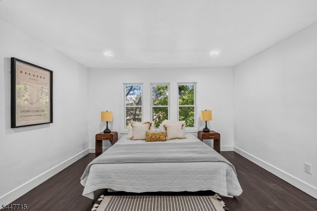857 Livingston Rd, Elizabeth City, NJ 07208