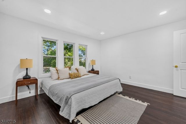 857 Livingston Rd, Elizabeth City, NJ 07208