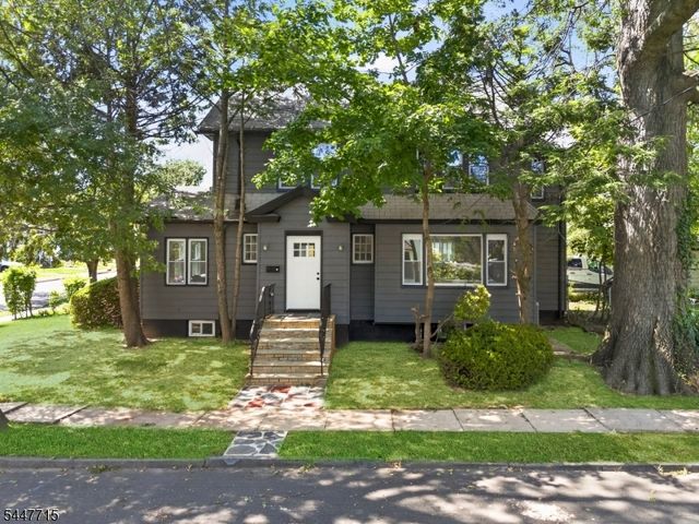 857 Livingston Rd, Elizabeth City, NJ 07208