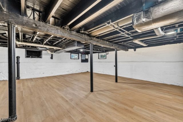 857 Livingston Rd, Elizabeth City, NJ 07208