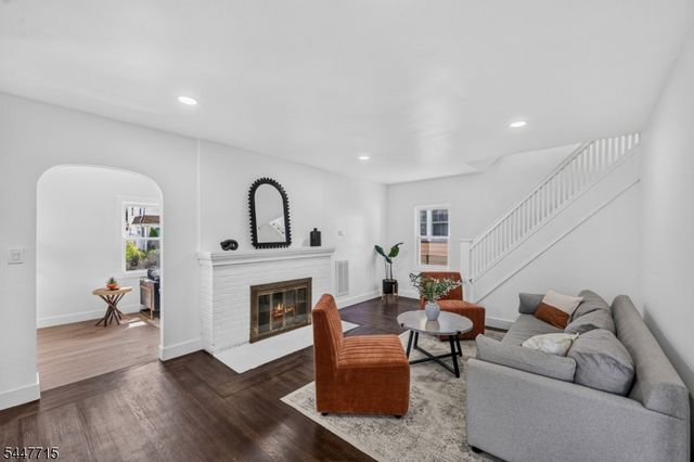 857 Livingston Rd, Elizabeth City, NJ 07208
