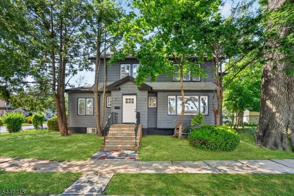 857 Livingston Rd, Elizabeth City, NJ 07208