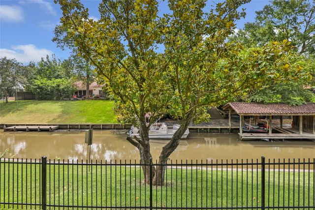 8210 Magnolia Glen Drive, Humble, TX 77346