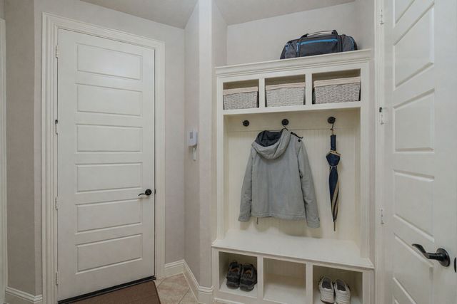 8220 Stonewall Drive, Waxahachie, TX 75167