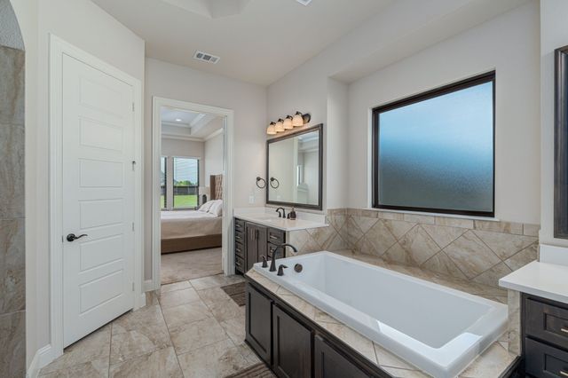 8220 Stonewall Drive, Waxahachie, TX 75167