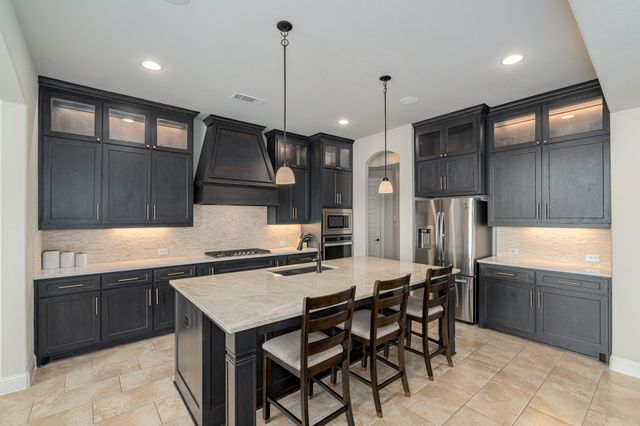 8220 Stonewall Drive, Waxahachie, TX 75167