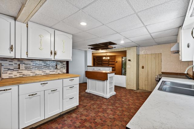 88 Central Street, Hudson, NH 03051