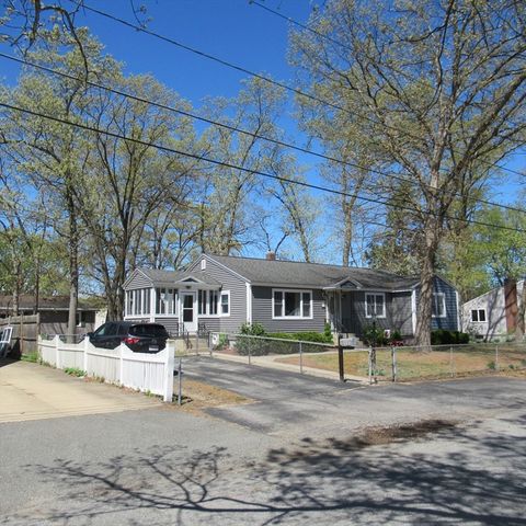 116 Commonwealth Ave, Lowell, MA 01852