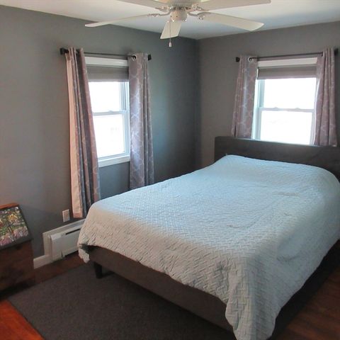 116 Commonwealth Ave, Lowell, MA 01852