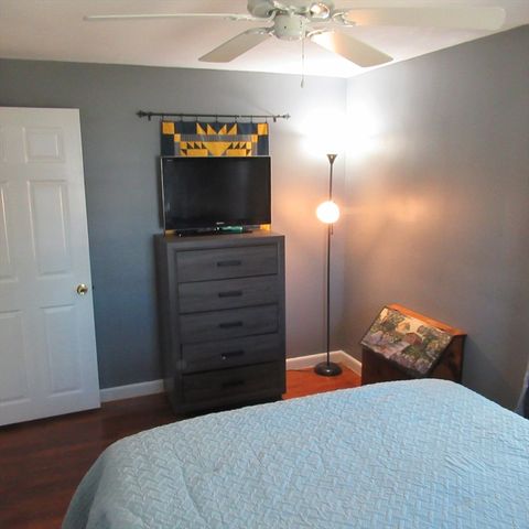 116 Commonwealth Ave, Lowell, MA 01852