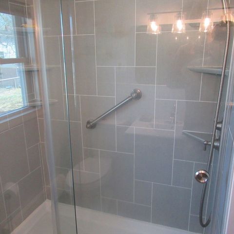 116 Commonwealth Ave, Lowell, MA 01852