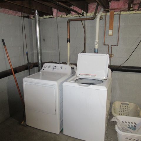 116 Commonwealth Ave, Lowell, MA 01852