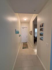 29 Harbour Isle W 102, Fort Pierce, FL 34949
