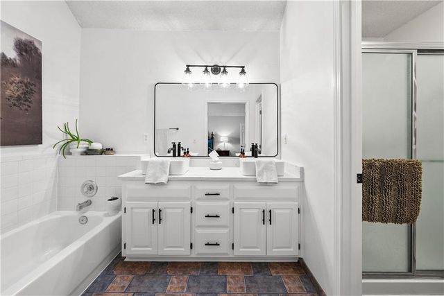 21205 W 125th Terrace, Olathe, KS 66061