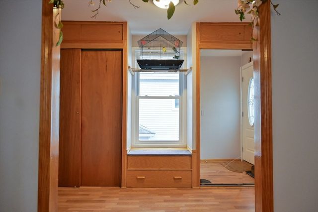 60 Roy St, Swampscott, MA 01907