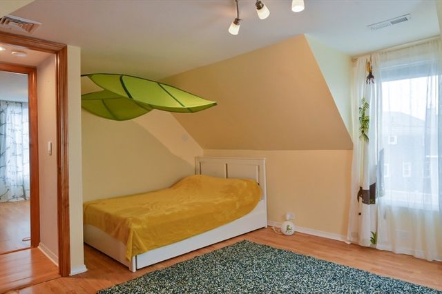 60 Roy St, Swampscott, MA 01907