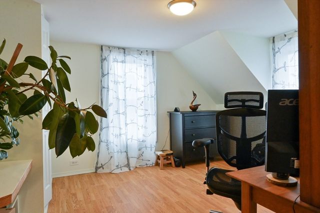 60 Roy St, Swampscott, MA 01907