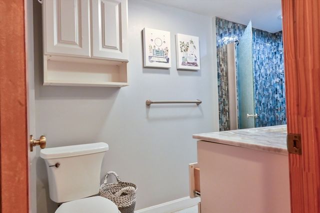 60 Roy St, Swampscott, MA 01907